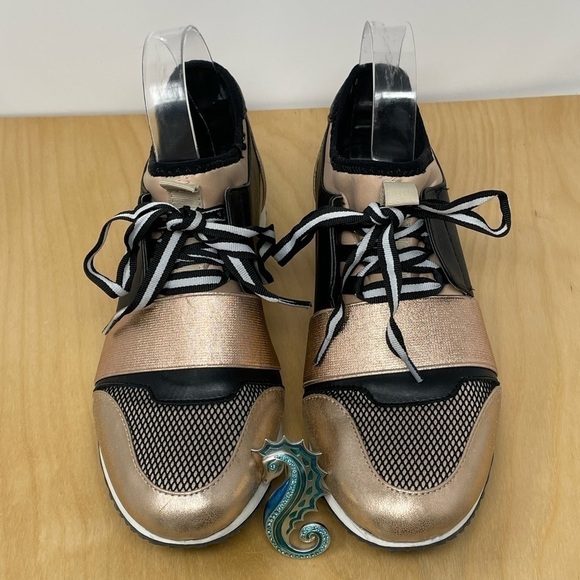 Steve Madden Rose Gold/Black 2 Tone Kaiyo Sneakers Size 8.5 - Picture 2 of 8